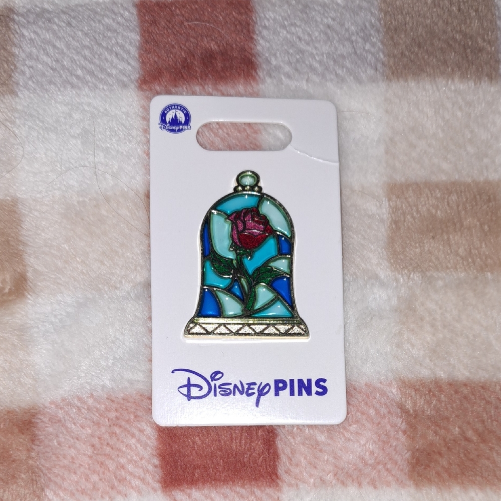🆕️ Beauty and the Beast Disney Rose Pin